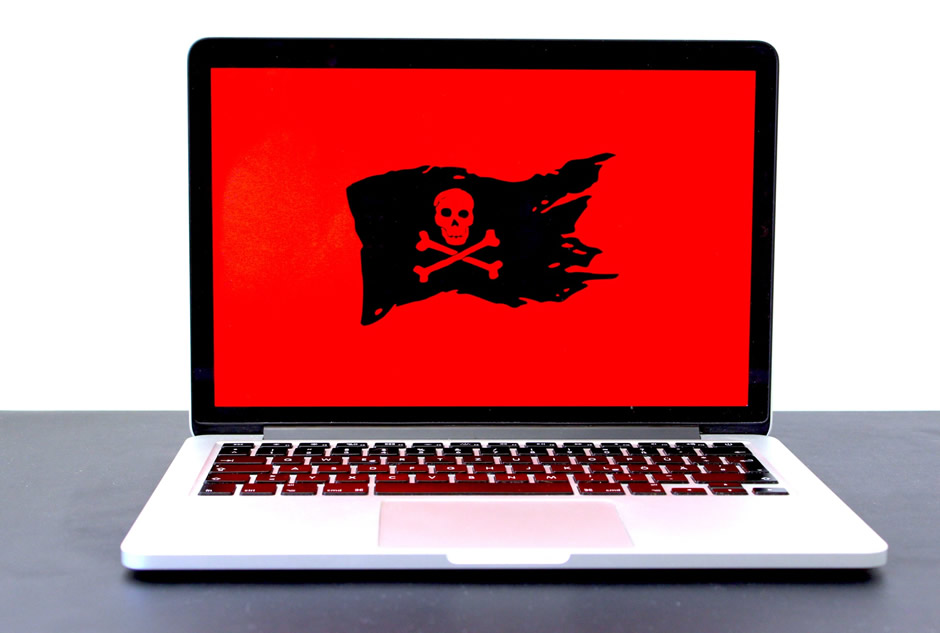 Pirate MacBook